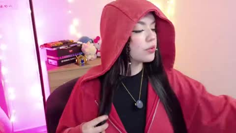 LUCYY FROM HOME  online show from 11.09.25