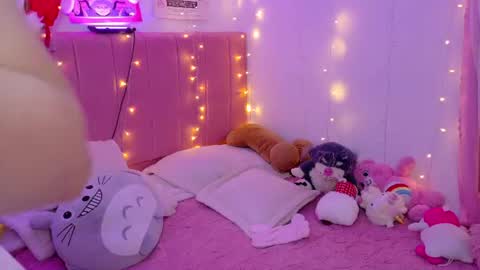 LUCYY FROM HOME  online show from 08.01.26