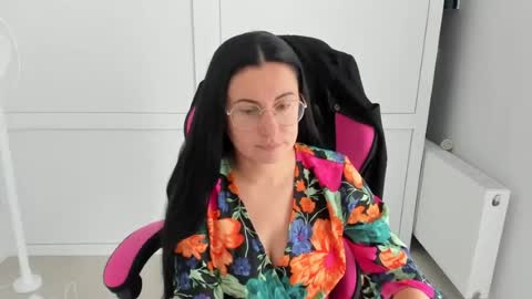 Lucy online show from 07.08.26