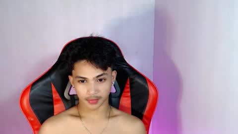 Snapshot of luda_69 chatting on 10.14.25 luda_69 online show from 10.14.25