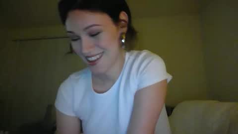 Luxious online show from 12.18.25