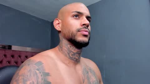 Luigi Vitale online show from 01.01.25