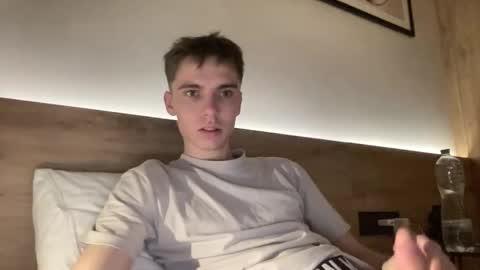 Luis online show from 11.25.25