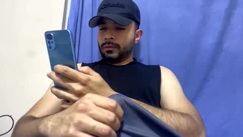 Snapshot of luis_hunk chatting on 05.07.26 Andrew online show from 05.07.26