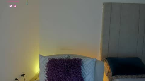 Snapshot of luisah_ chatting on 05.24.26 L U I S A online show from 05.24.26