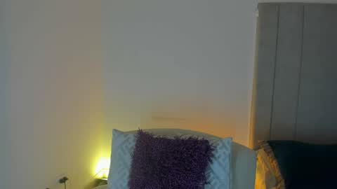 Snapshot of luisah_ chatting on 05.26.26 L U I S A online show from 05.26.26
