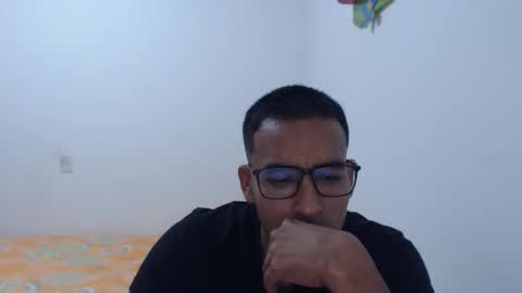 luisatr2017 online show from 12.14.25