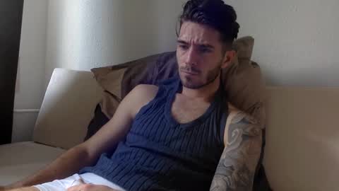 Snapshot of luisbadx chatting on 03.01.25 Luis Badx online show from 03.01.25