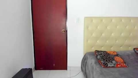 Snapshot of luissa_s1 chatting on 12.04.25 Luissa online show from 12.04.25