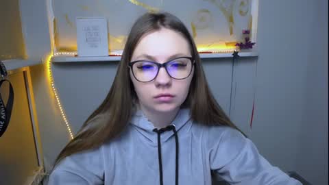 Luiza online show from 01.04.25