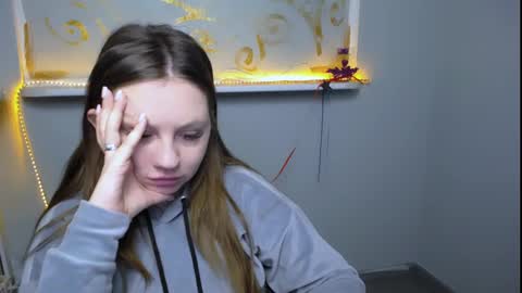 Luiza online show from 02.15.25