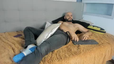 Snapshot of luke_diaz7 chatting on 02.14.25 luke diaz7 online show from 02.14.25