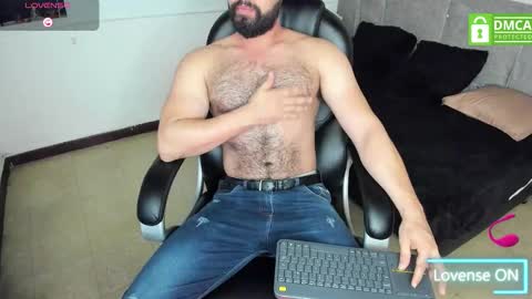 Snapshot of luke_diaz7 chatting on 10.25.25 luke diaz7 online show from 10.25.25