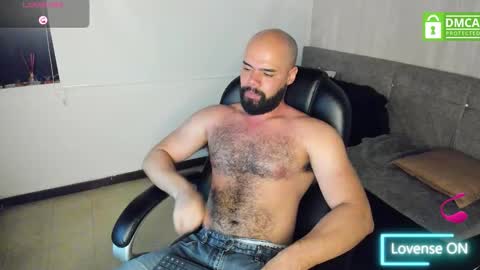 Snapshot of luke_diaz7 chatting on 10.30.25 luke diaz7 online show from 10.30.25