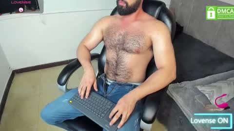 Snapshot of luke_diaz7 chatting on 11.20.25 luke diaz7 online show from 11.20.25