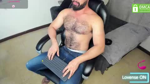 Snapshot of luke_diaz7 chatting on 11.26.25 luke diaz7 online show from 11.26.25