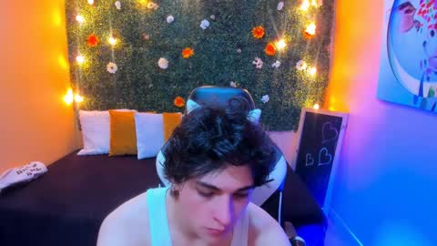 Snapshot of luke_howland chatting on 12.18.24 Luke online show from 12.18.24