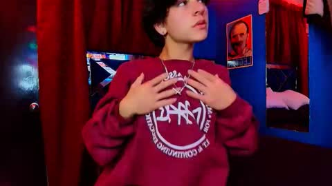 Snapshot of luke_howland chatting on 01.10.26 Luke online show from 01.10.26