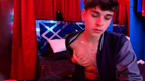 Snapshot of luke_howland chatting on 02.19.26 Luke online show from 02.19.26