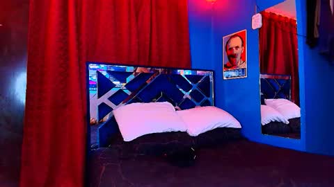 Snapshot of luke_howland chatting on 02.24.26 Luke online show from 02.24.26