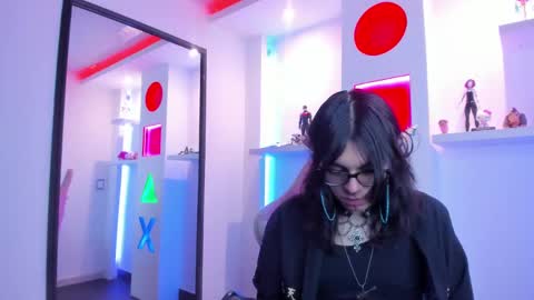 Cookie  online show from 10.18.25