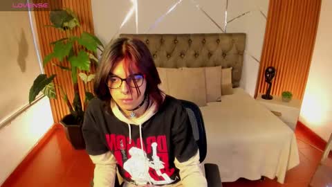 Snapshot of lullaby_charade_ chatting on 02.10.26 Cookie online show from 02.10.26