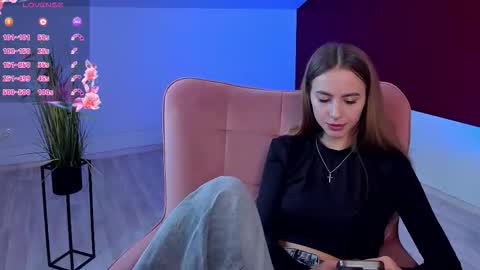 Snapshot of lullyfox chatting on 11.25.25 Cherie online show from 11.25.25