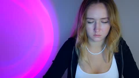 Lulu Baby18 online show from 09.19.25