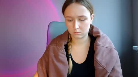 Lulu Baby18 online show from 12.19.25