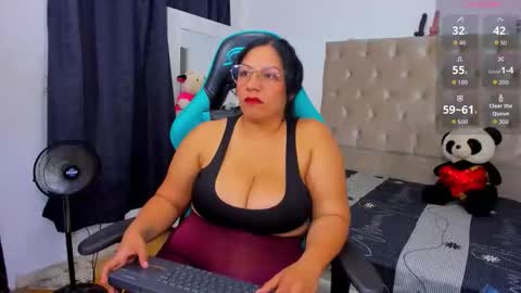 Snapshot of lulu_f1 chatting on 12.14.25 ferrer online show from 12.14.25