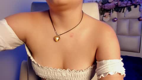 Snapshot of lulu_js_ chatting on 12.18.25 elizabeth online show from 12.18.25