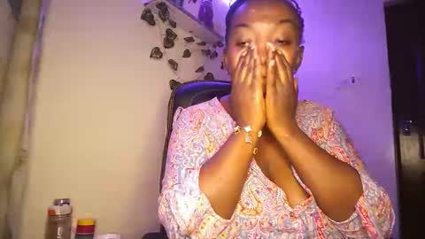 lulu_sparks1 online show from 10.18.25