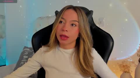 luluuberry online show from 02.16.26