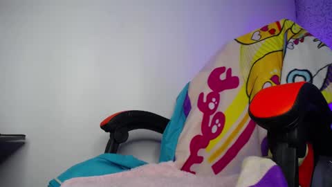 Snapshot of luly_blue chatting on 04.29.26 Luly online show from 04.29.26