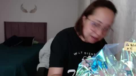 Snapshot of lumi_84 chatting on 01.10.25 LUMI online show from 01.10.25