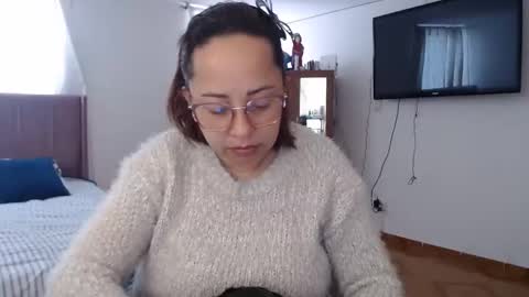 Snapshot of lumi_84 chatting on 01.31.25 LUMI online show from 01.31.25