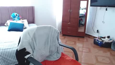 Snapshot of lumi_84 chatting on 02.27.25 LUMI online show from 02.27.25