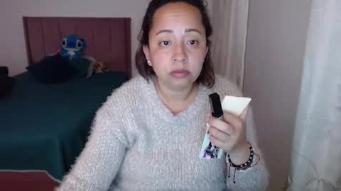 Snapshot of lumi_84 chatting on 03.08.25 LUMI online show from 03.08.25