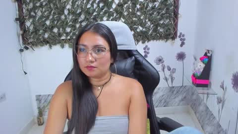 Luna  online show from 11.29.25