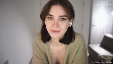 Snapshot of luna_ai chatting on 01.24.25 Just call me Lu online show from 01.24.25