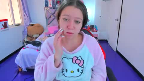Snapshot of luna_analya chatting on 05.04.26 luna_analya online show from 05.04.26