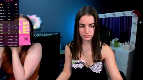 luna_berryy online show from 02.11.25