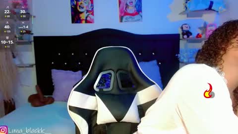 Snapshot of luna_blackk_ chatting on 10.21.25 Luna online show from 10.21.25