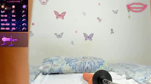 Snapshot of luna_cheerful1 chatting on 01.06.26 lunita online show from 01.06.26