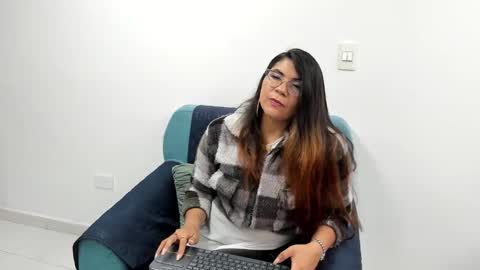 luna  online show from 03.06.25