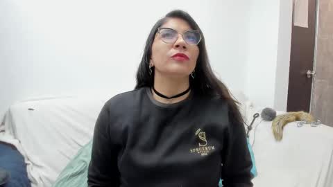 luna  online show from 09.20.25