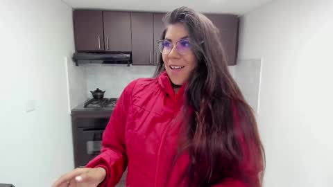 luna  online show from 09.30.25