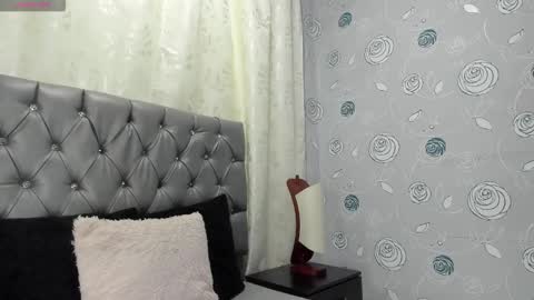 Luna Eva online show from 02.13.26