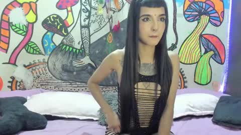 Snapshot of luna_gc chatting on 09.16.25 luna_gc online show from 09.16.25