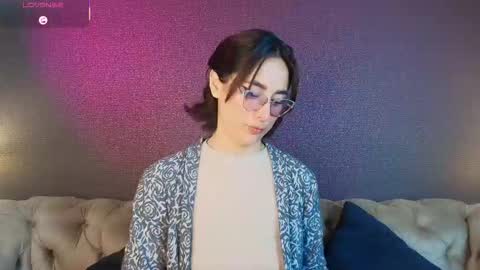 Snapshot of luna_gv chatting on 02.18.26 Luna online show from 02.18.26